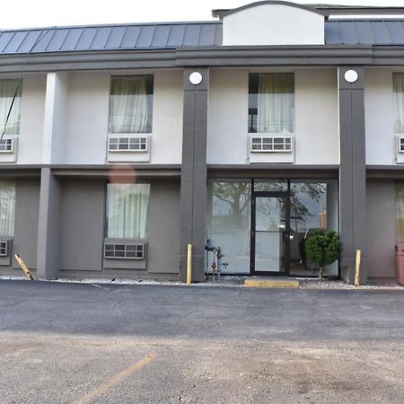 Days Inn Melrose Park/O'Hare South Bagian luar foto