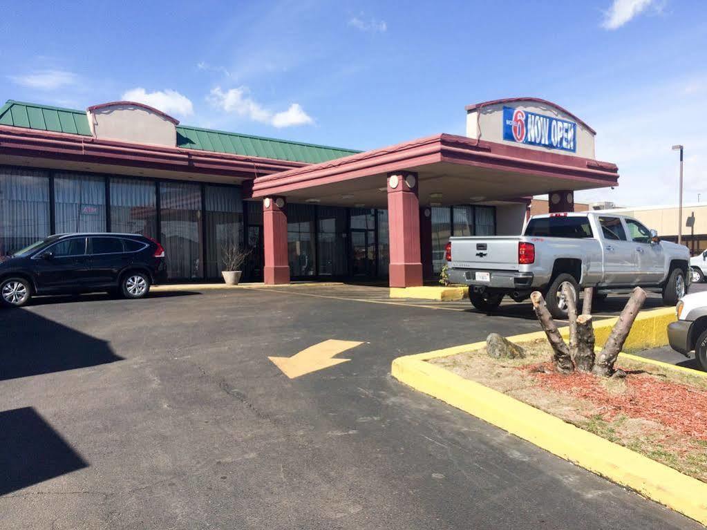 Days Inn Melrose Park/O'Hare South Bagian luar foto