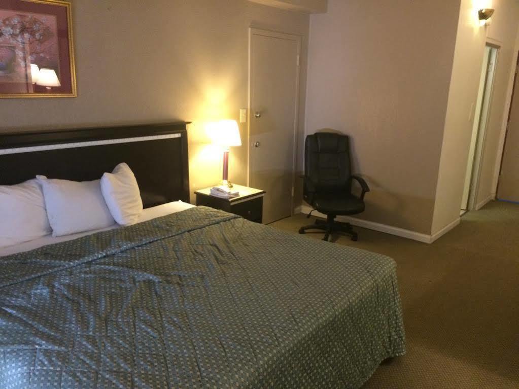 Days Inn Melrose Park/O'Hare South Bagian luar foto