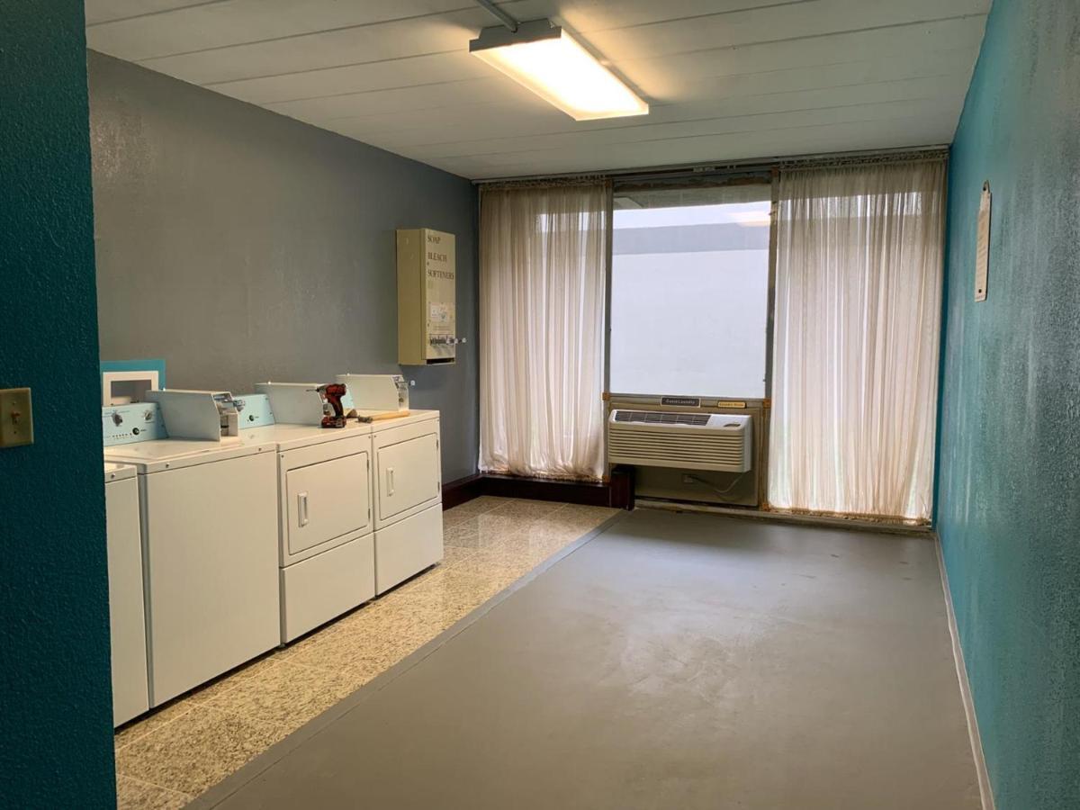 Days Inn Melrose Park/O'Hare South Bagian luar foto