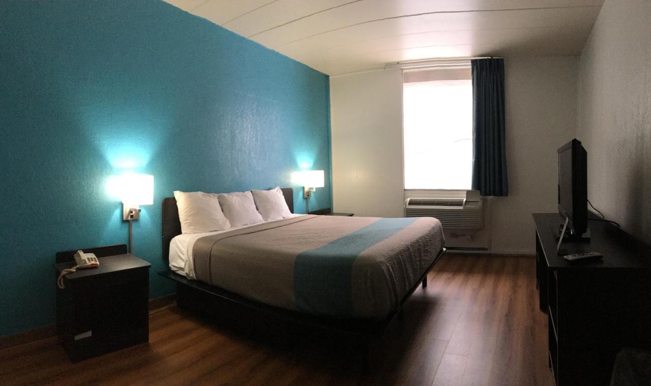 Days Inn Melrose Park/O'Hare South Bagian luar foto